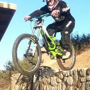 Meet your Posher, Javier